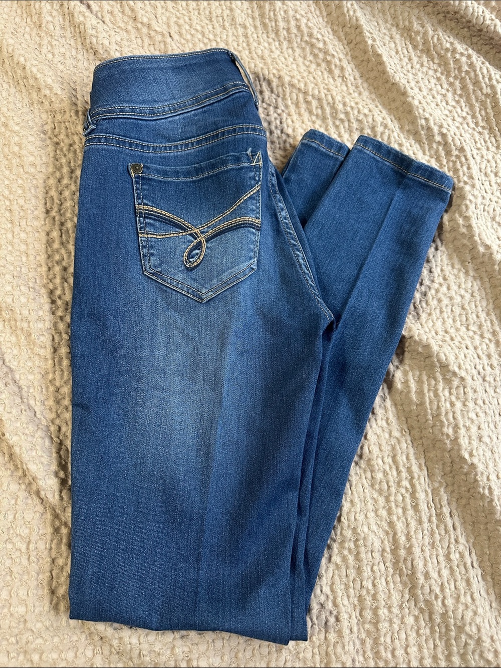 Wallflower Women's Dark Blue Skinny Jeans with Embroidered Back Pocket